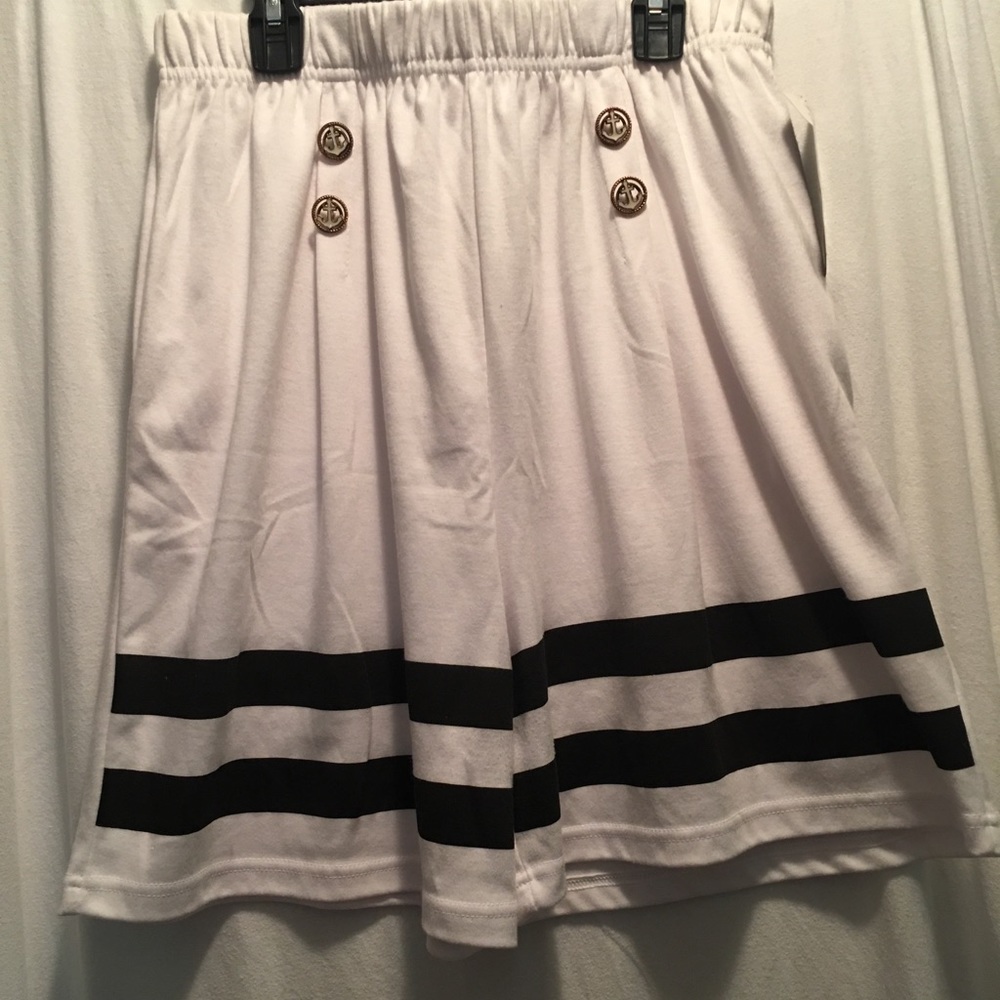 Sailor White Shorts Piccadilly Fashions Sz Large